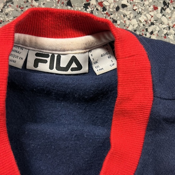 Vintage Cropped Fila sweatshirt Small - Picture 3 of 3